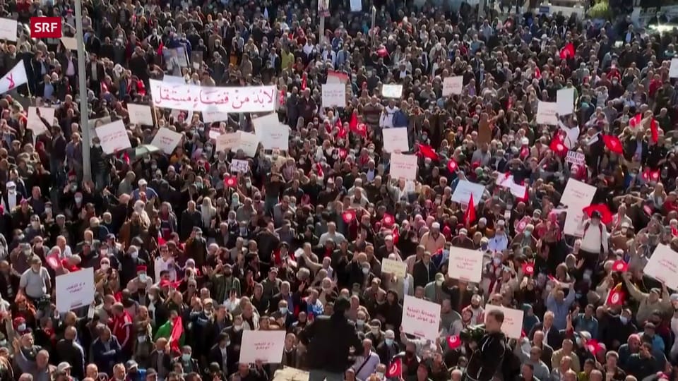 Grosse Proteste in Tunis gegen den amtierenden Präsidenten