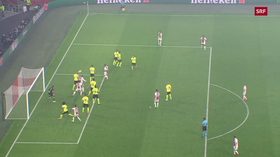 Reus lenkt den Ball ins eigene Tor ab – Ajax jubelt