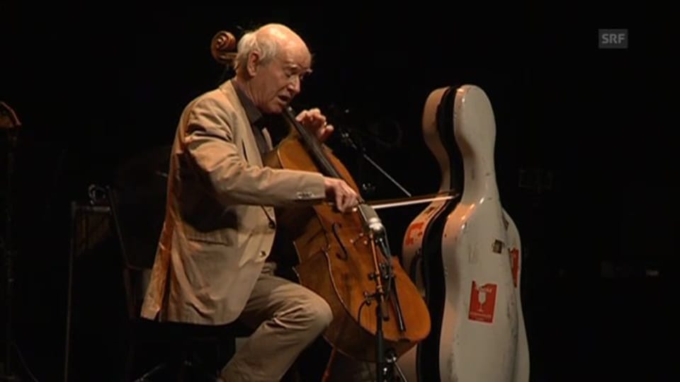 Franz Hohler spielt Cello