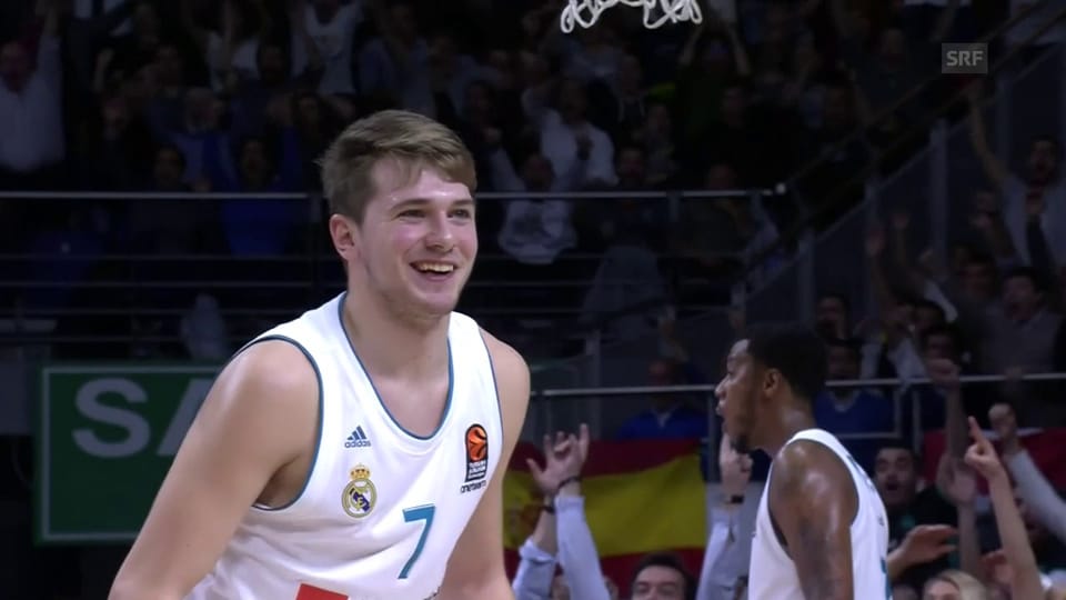 «From Downtown»: Doncic trifft übers ganze Feld