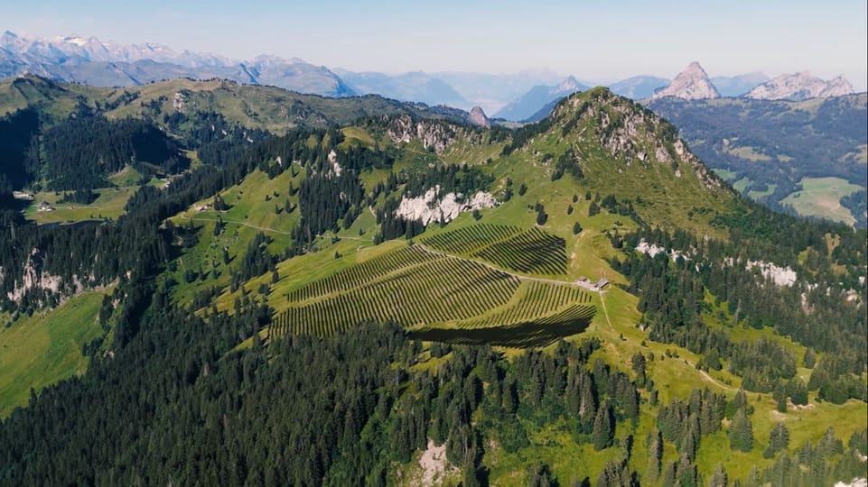 Mit elf Stimmen Abstand: Alpine Solaranlage in Oberiberg scheitert