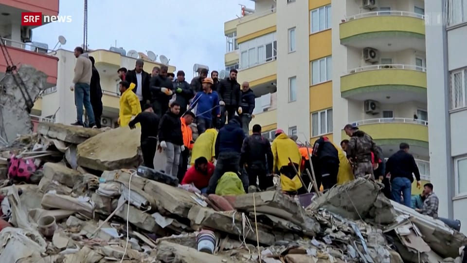 Archiv: Tausende Tote nach Erdbeben in der Türkei und Syrien