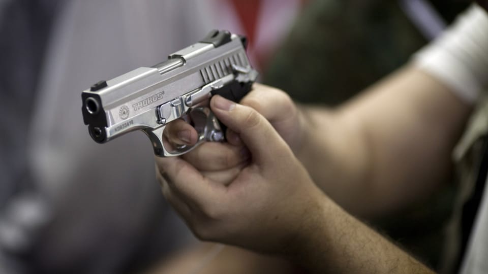 Brasilien schafft Importzoll auf Pistolen und Revolver ab