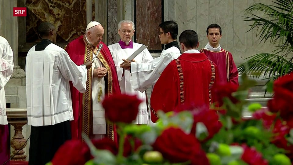 Papst Franziskus feiert das Hochfest Pfingsten im Petersdom