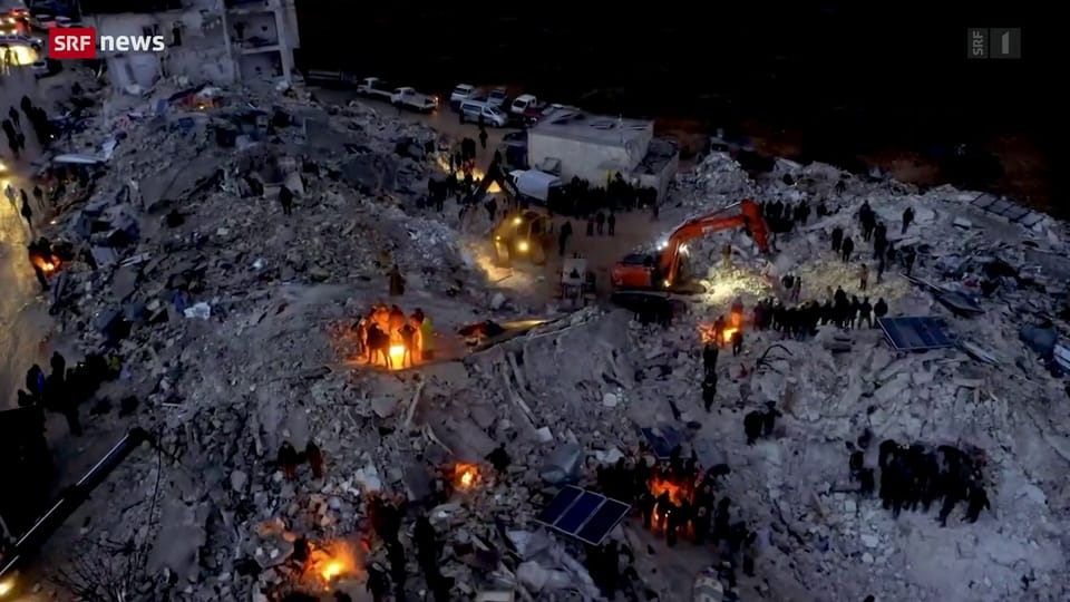 Archiv: Mehr als 7000 Tote nach Erdbeben in der Türkei und Syrien