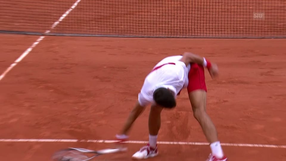 Djokovic zerstört sein Racket