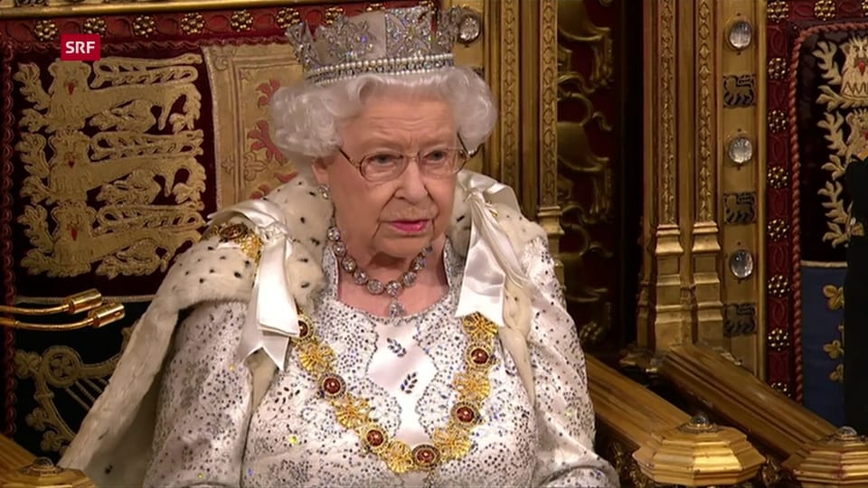 Die Queen eröffnet das britische Parlament