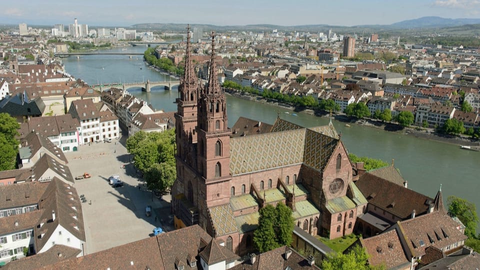 Das Basler Münster könnte künftig nicht mehr frei zugänglich sein.