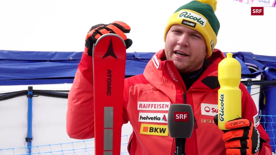 Hintermann erklärt, wieso sein linker Ski beim Start mehr arbeiten musste