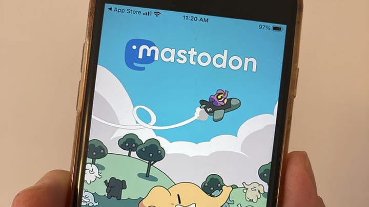 Worin unterscheiden sich Twitter und Mastodon?