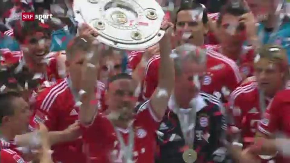 Fussball: Bayern feiern den Titel