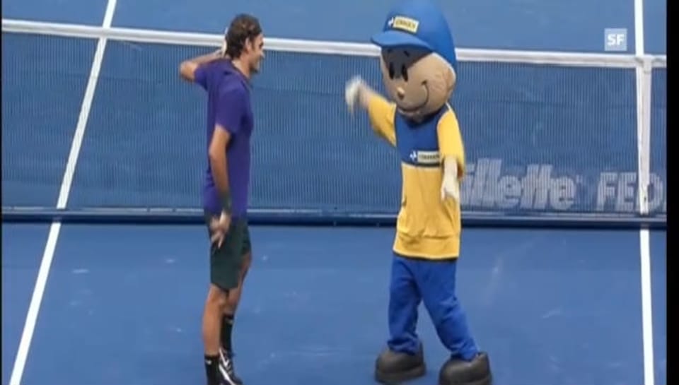 Tanzeinlagen von Federer und Tsonga während eines Show-Matches