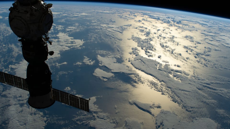 Die ISS wird ihre Bahn wohl bald ohne Kosmonauten an Bord ziehen