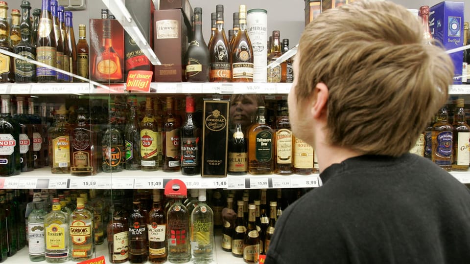 Weniger Alkohol und Tabak für Minderjährige