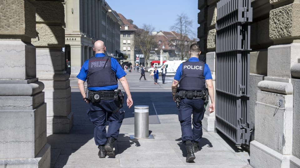 Interview mit dem Polizist Hanspeter Canal zum Verhalten der Bevölkerung