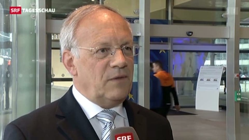 Schneider-Ammann unterzeichnet in Brüssel Wettbewerbsabkommen