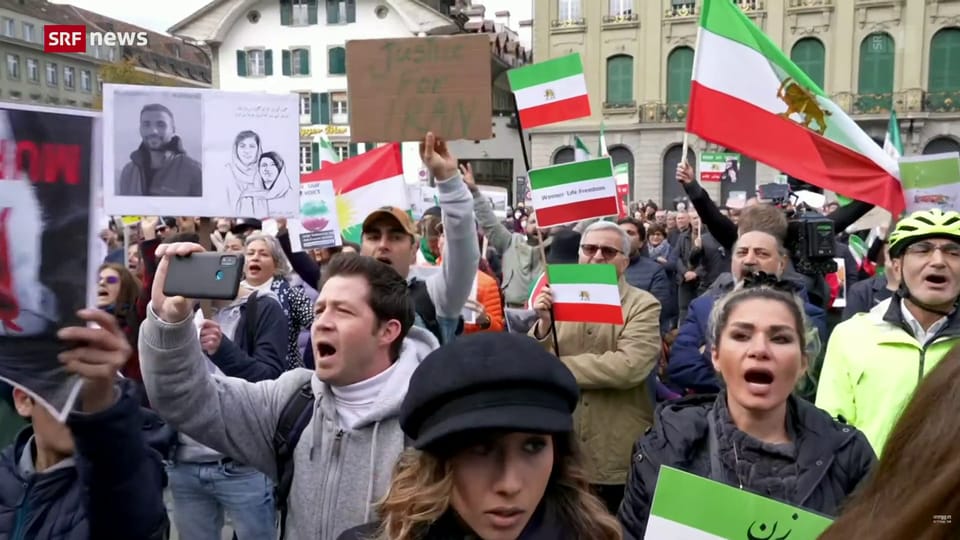 Protestierende fordern vom Bundesrat Massnahmen gegen Iran-Regime