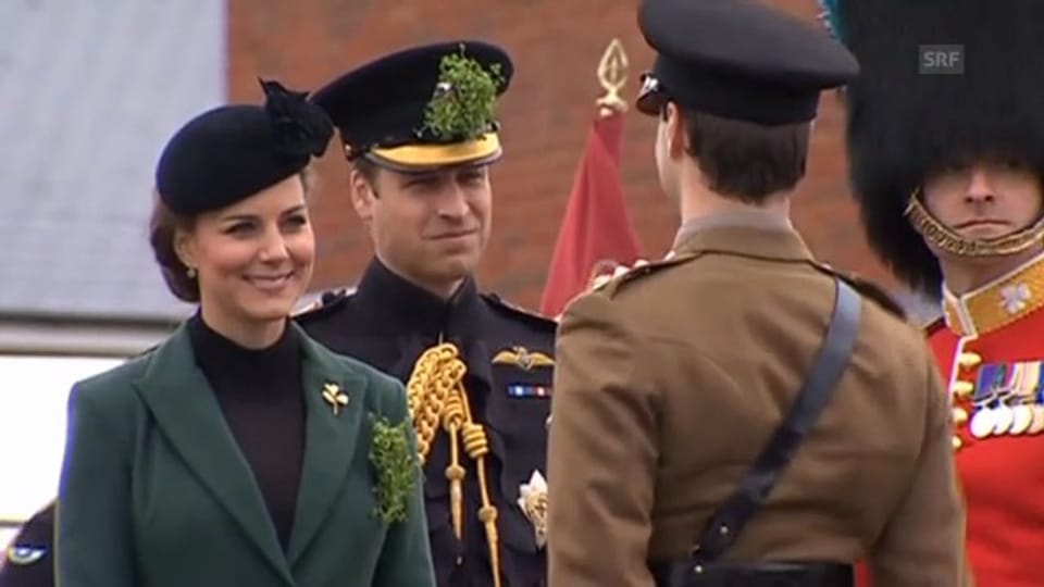 Herzogin Catherine ehrt Soldaten (Auftritt vom 18.3.2013)