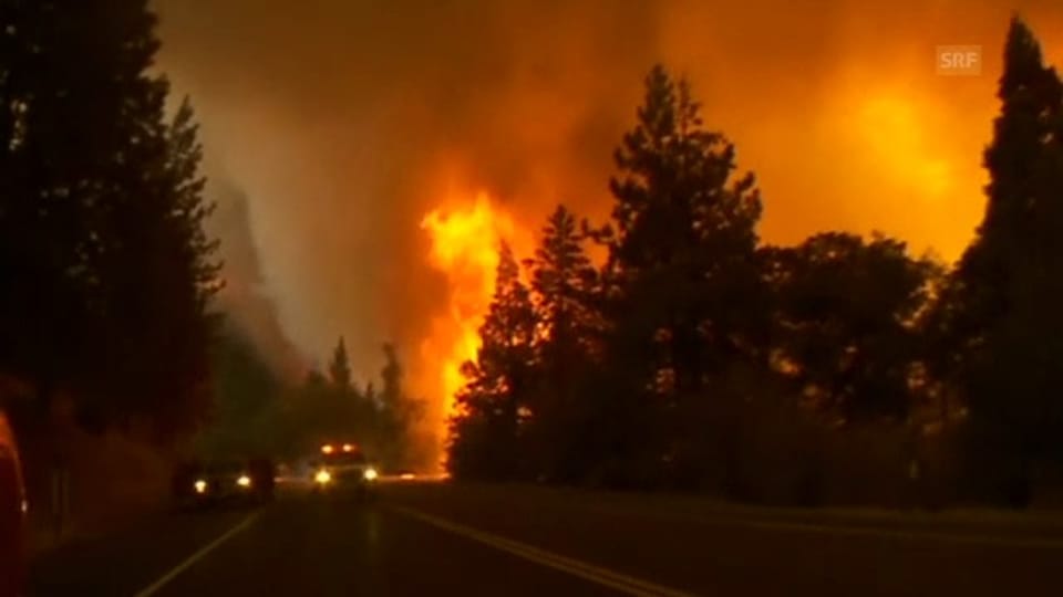 Flammen walzen über den Yosemite Nationalpark (unkommentiert)