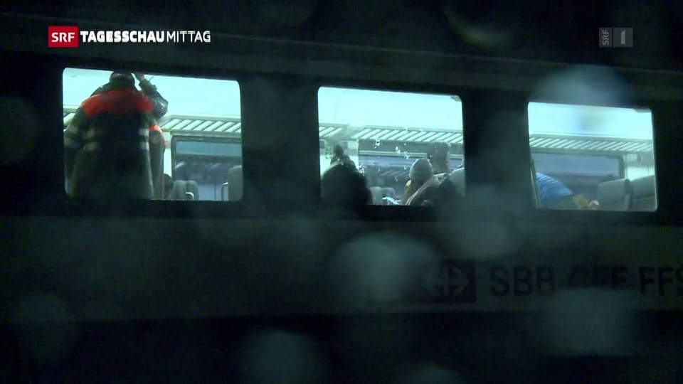 Eingeschneiter Zug in der Waadt mit 400 Passagieren evakuiert