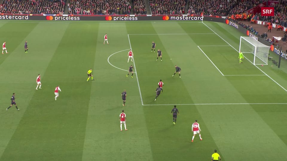 Saka schlenzt Arsenal in Führung