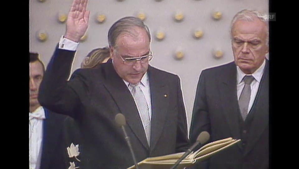 1982; Helmut Kohl wird als Bundeskanzler vereidigt