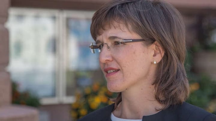 Carmelia Maissen – emprima presidenta da Glion ha da sbatter cun las finanzas