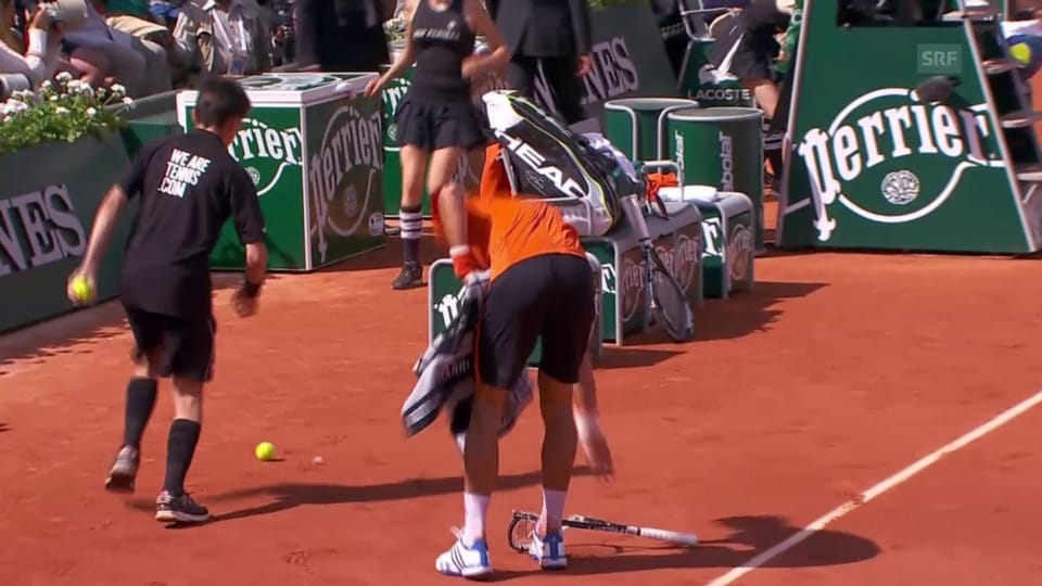 Frust pur: Djokovic demoliert sein Racket