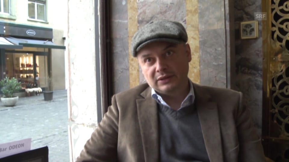 Der Schriftsteller Catalin Florescu ist besorgt