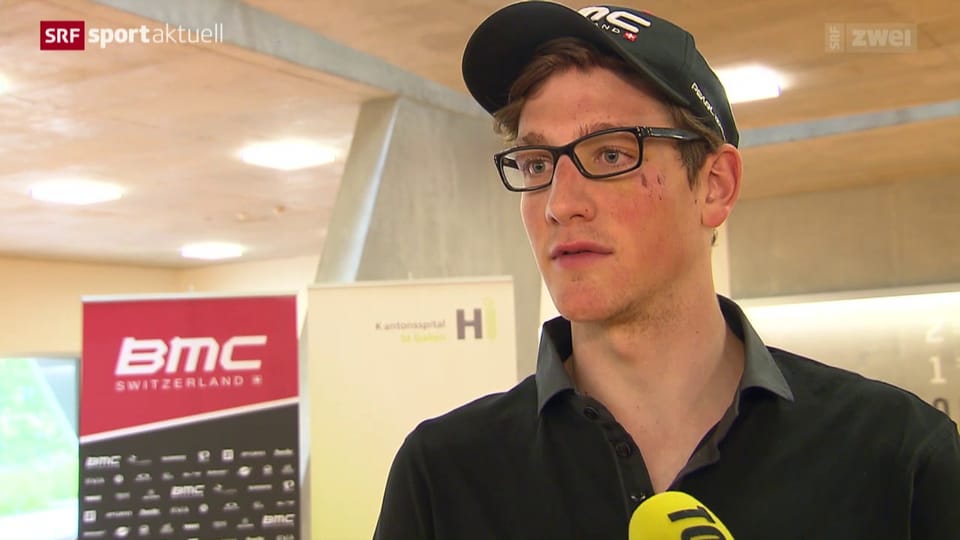 Stefan Küng nach seinem Sturz beim Giro