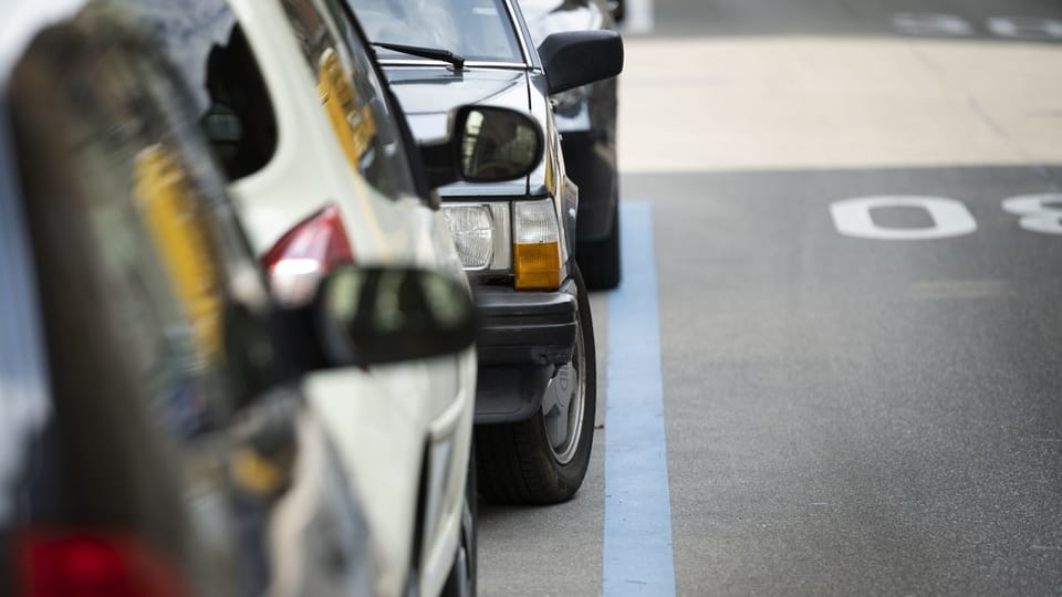 Parkkarten in Bern sollen fast doppelt soviel kosten Parkkarten in Bern sollen fast doppelt soviel kosten