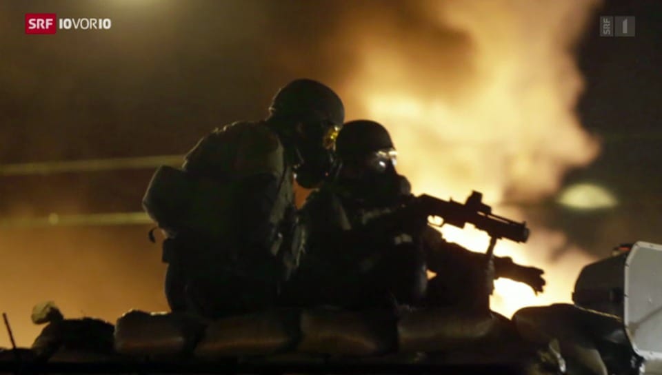Ferguson: Polizei und Bürger rüsten auf
