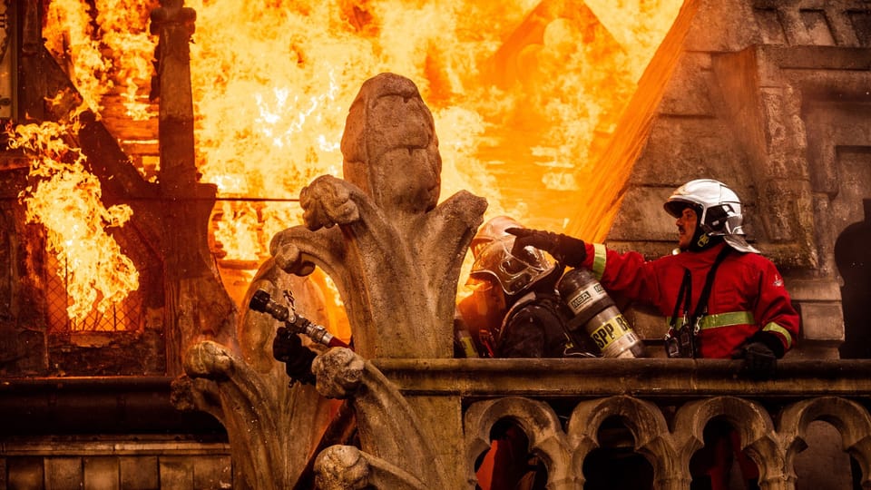 «Notre-Dame in Flammen» 