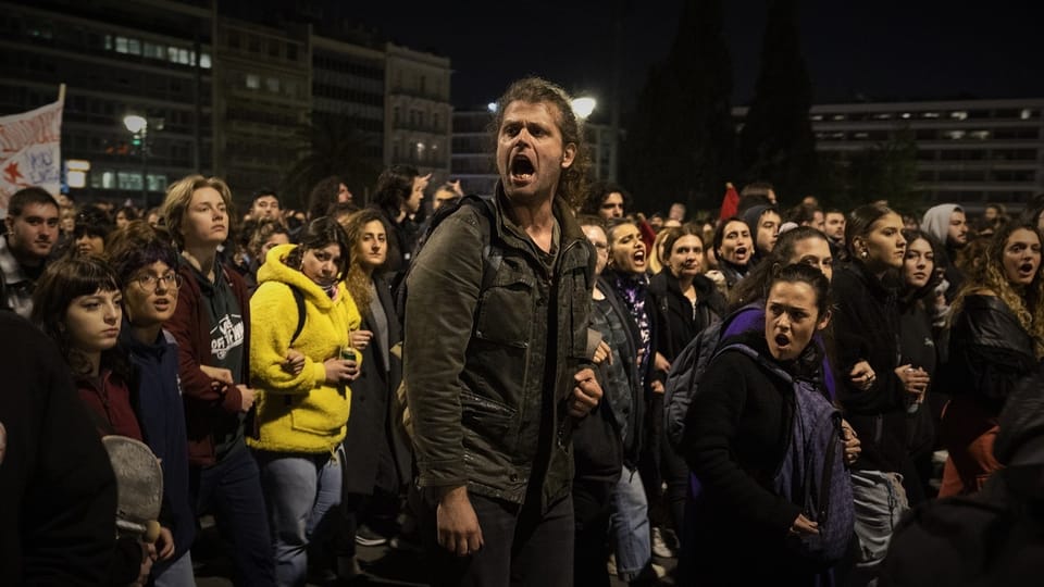 Griechenland: Demos nach schwerem Zugunglück