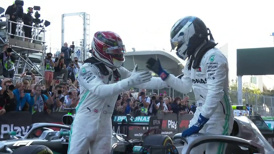 Mercedes-Doppelsieg in Baku