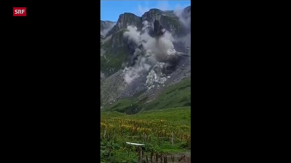 Bisisthal: Mehr als eine Million Tonnen Fels stürzen ins Tal (Quelle: youtube/gerzgl)