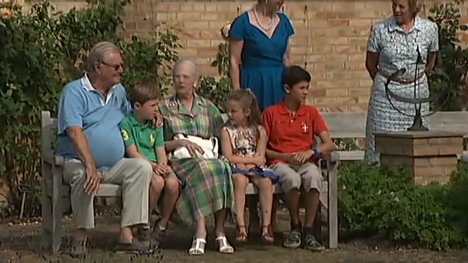 Dänische Royals in den Sommerferien (unkom. Video)