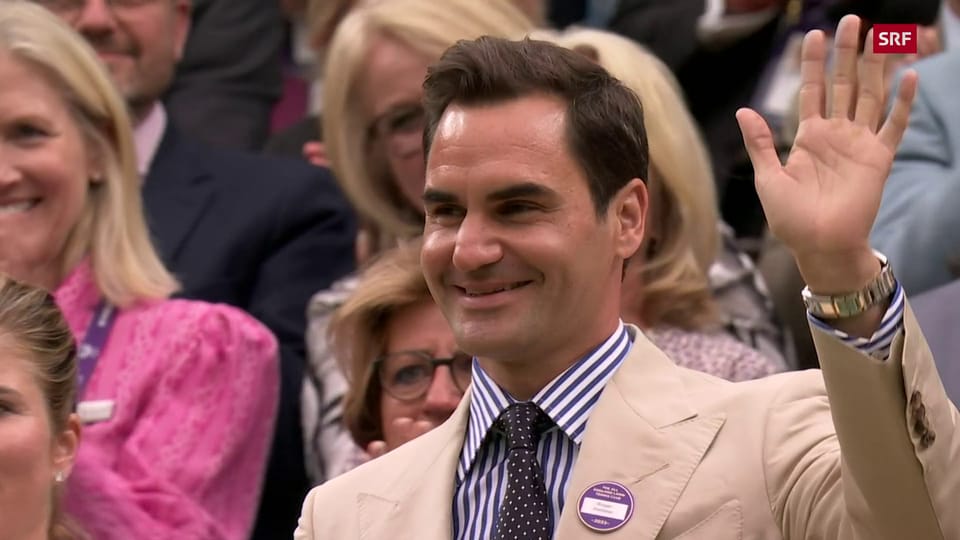 Federer wird geehrt und erhält minutenlange Standing Ovation