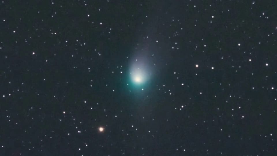 Zeitraffer des Kometen über dem Gurnigel/BE in der Nacht auf den 26. Januar, Lukas Wyss