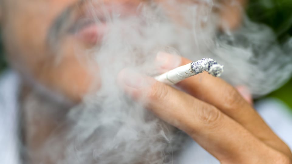 Neue Studie: Lungenzellen von Ex-Rauchern können sich erholen