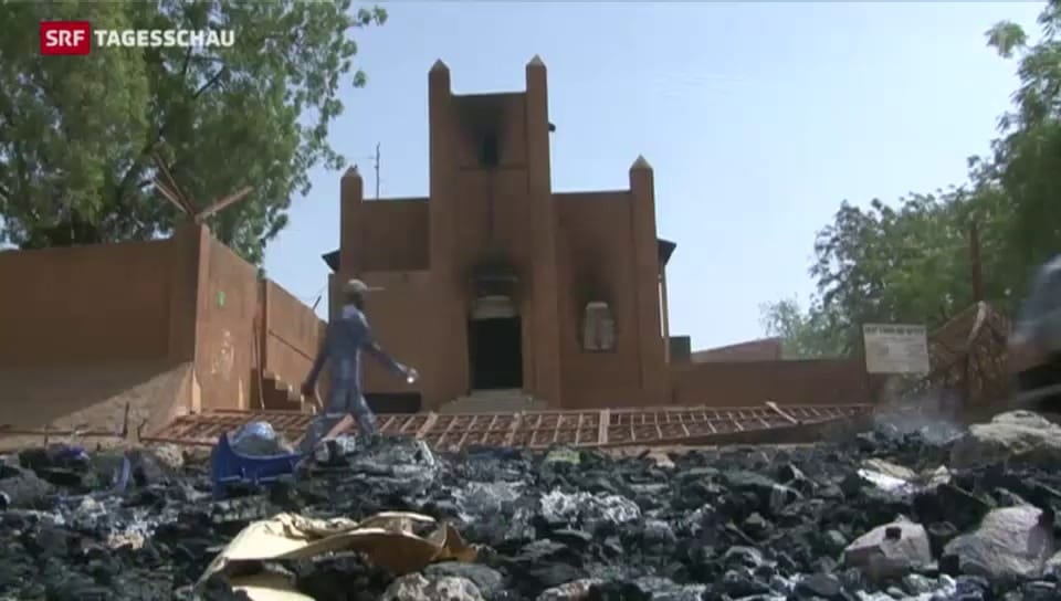 Kirchen in Niger niedergebrannt