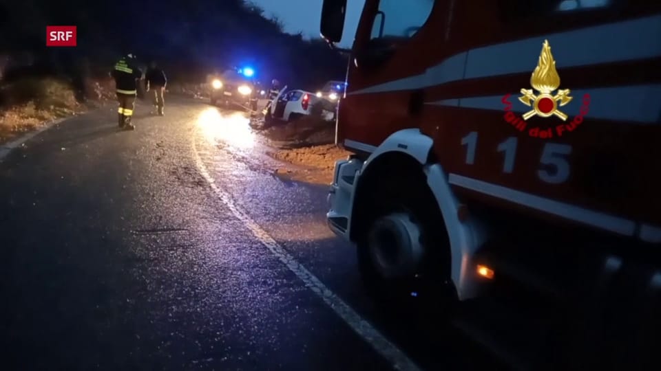 Sardinien: Schlammige Wassermassen halten die Feuerwehren auf Trab (unkomm.)