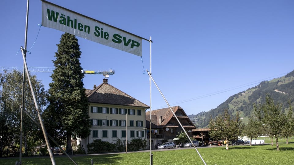 SVP Schwyz will ihre Regierungssitze verteidigen