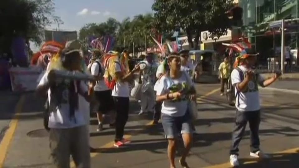 «Dance, strike, rise»: Protest auf den Philippinen (unkommentiert)