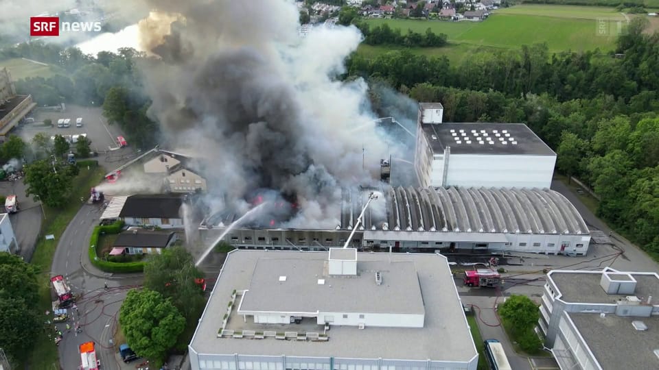 Grossbrand im Industriegebiet Spreitenbach