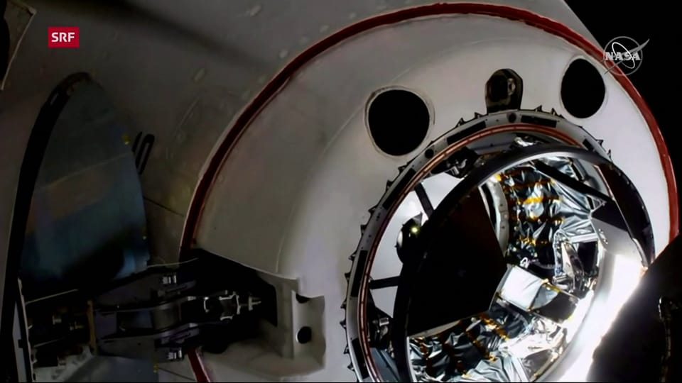 La capsula sbartga a la ISS 