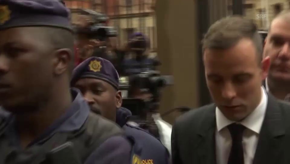 Pistorius kommt im Gerichtssaal an (unkomm.)