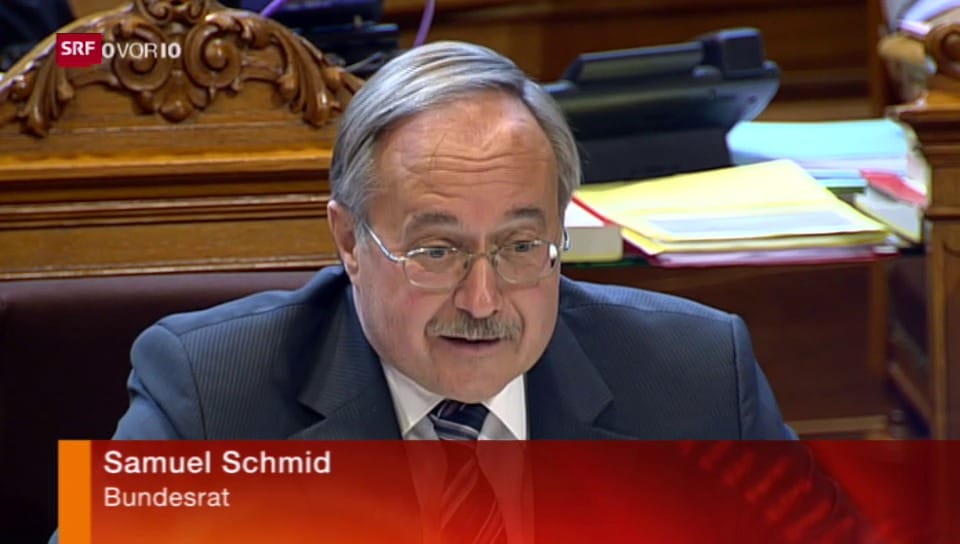 10 vor 10 Samuel Schmid unter Druck Play SRF