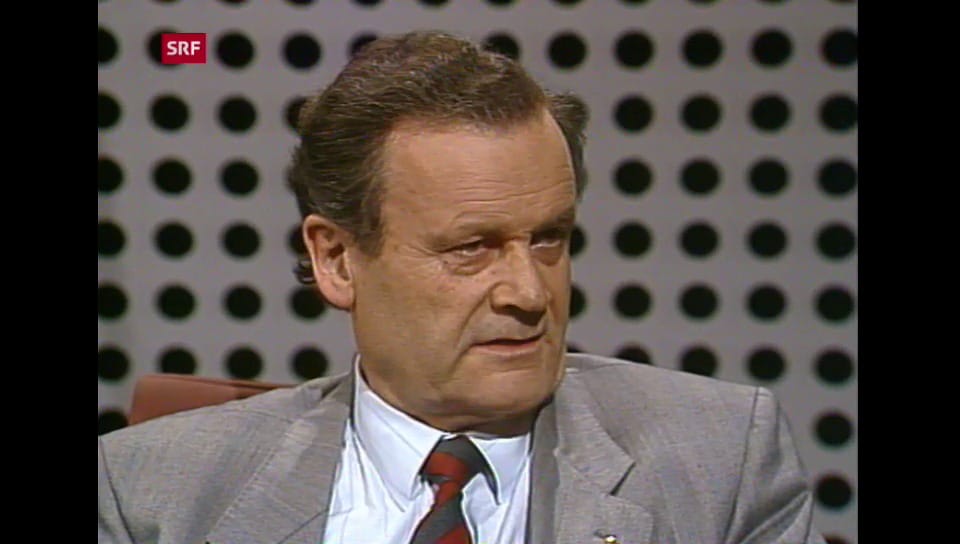 Karussell Gespräch FotoZensur Play SRF