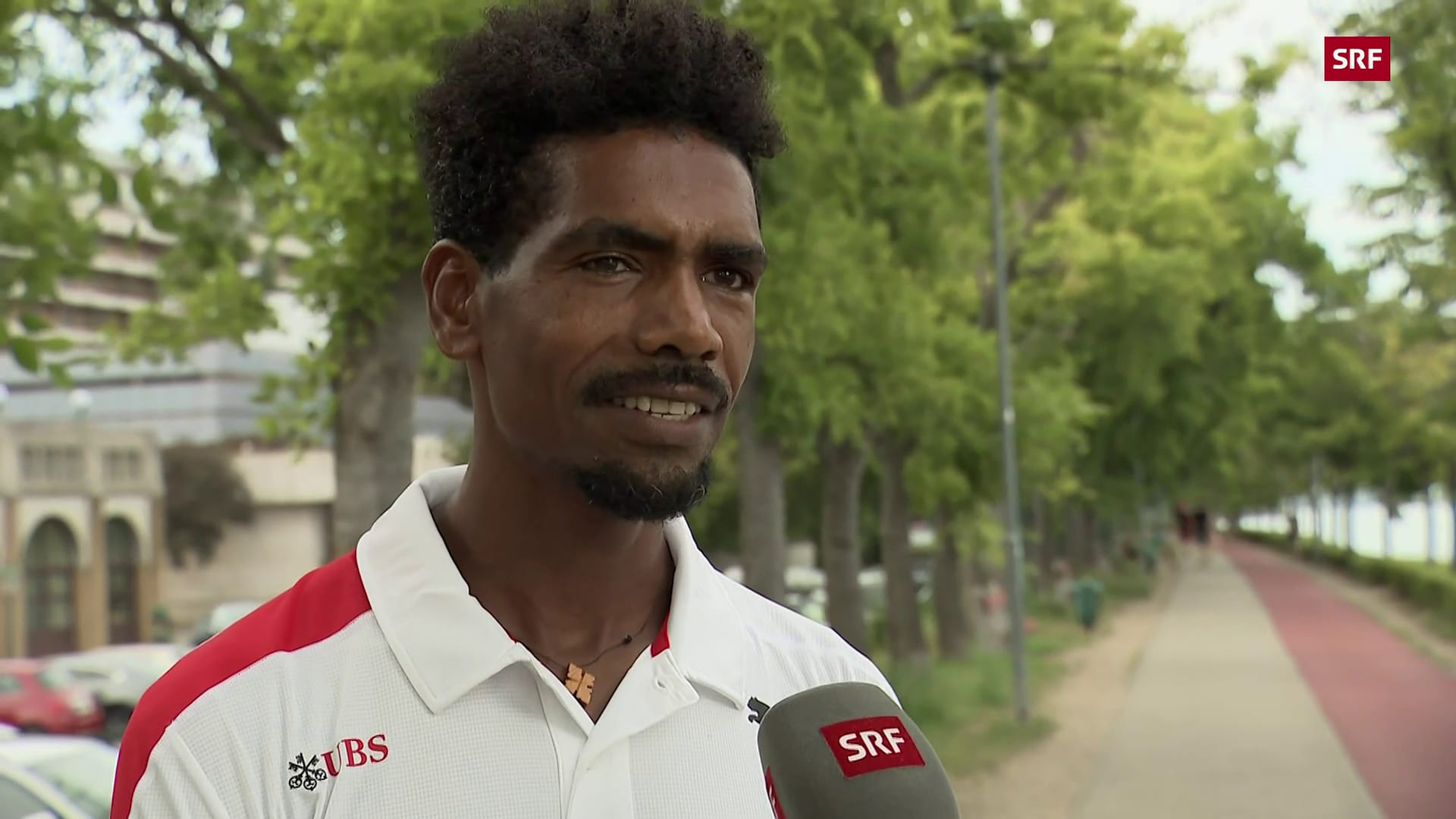 Tesfay Raya Mit 38 Jahren - Dank Einbürgerung: Marathonläufer Tesfay erfüllt sich ...